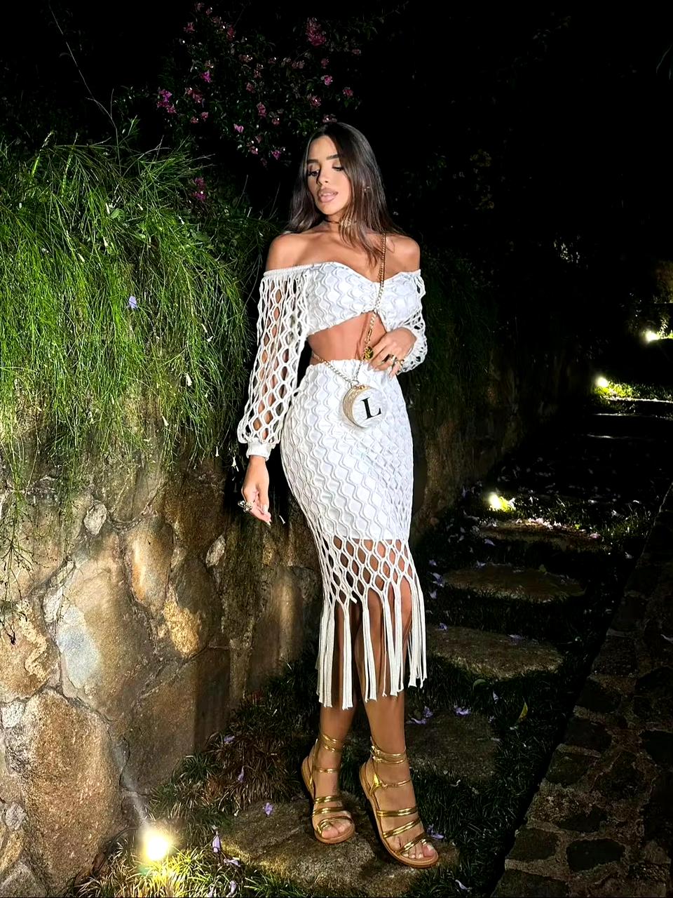 Conjunto Saida de Praia Top com Saia de Renda Modern Talia