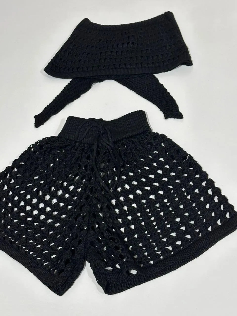 Conjunto Tricot Rendado na Linha Short e Cropped Faixa Moda Praia