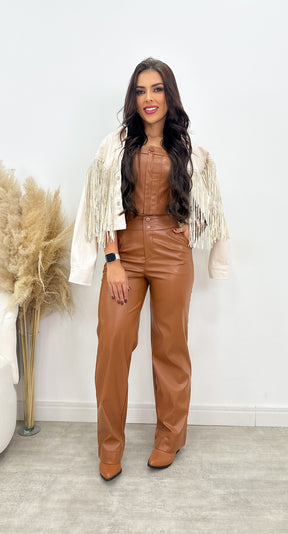 Conjunto Feminino Couro Cropped e Calça Pantalona Jenni